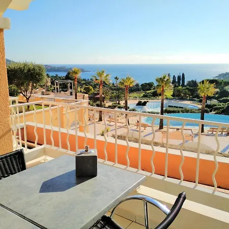Village Cap Esterel Agay St Raphael Vue Et Piscine Apartmán *
