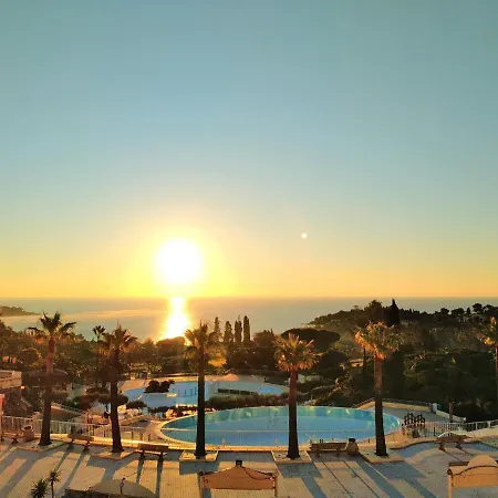 Village Cap Esterel Agay St Raphael Vue Et Piscine Apartmán *
