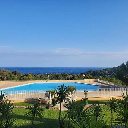 Village Cap Esterel Agay St Raphael Vue Et Piscine Lejlighed Saint-Raphaël
