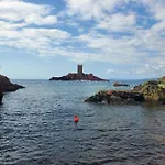 Village Cap Esterel Agay St Raphael Vue Et Piscine شقة