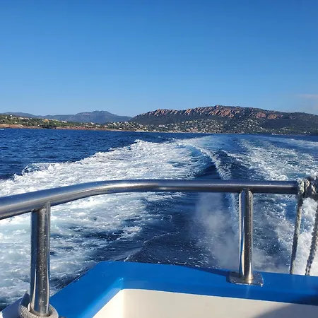Апартаменты Village Cap Esterel Agay St Raphael Vue Et Piscine Сен-Рафаэль