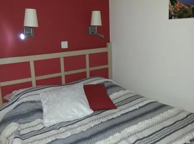 Village Cap Esterel Agay St Raphael Vue Et Piscine