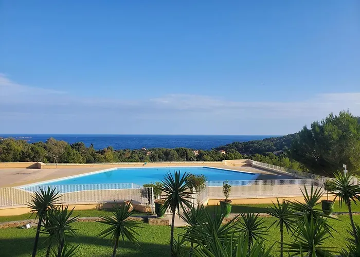 Village Cap Esterel Agay St Raphael Vue Et Piscine Lägenhet Saint-Raphaël