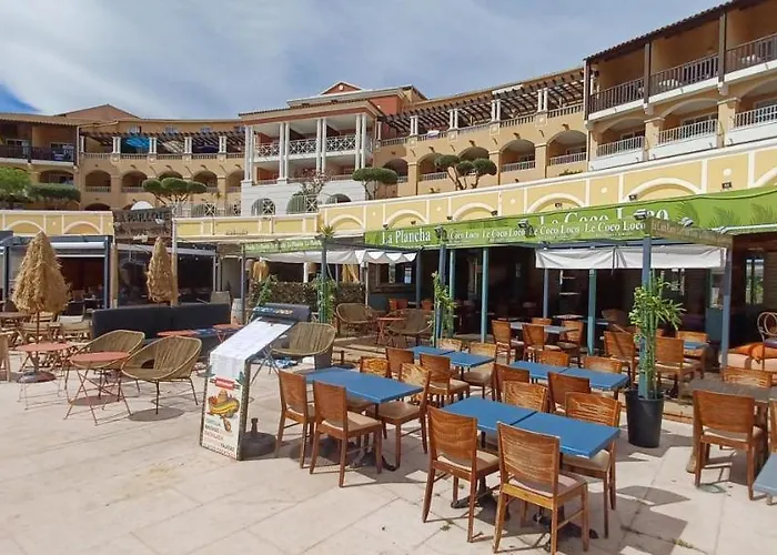 Lägenhet Village Cap Esterel Agay St Raphael Vue Et Piscine Saint-Raphaël